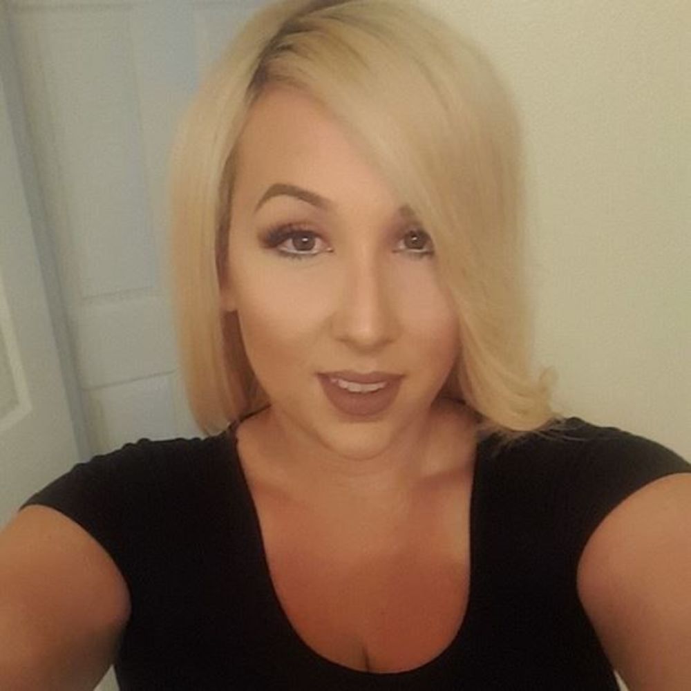 Meet your Posher, Melissa